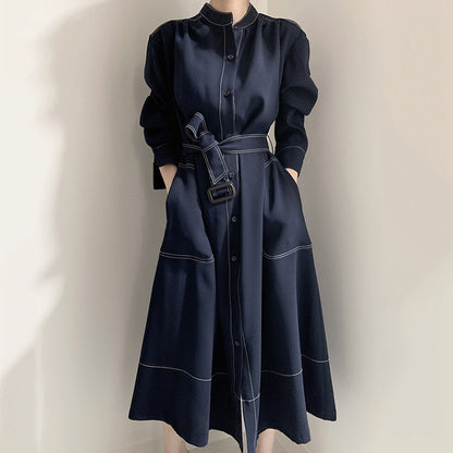 Vestido cortavientos de tejido, de manga larga, con cuello alzado y cierre de botonadura sencilla, estilo coreano