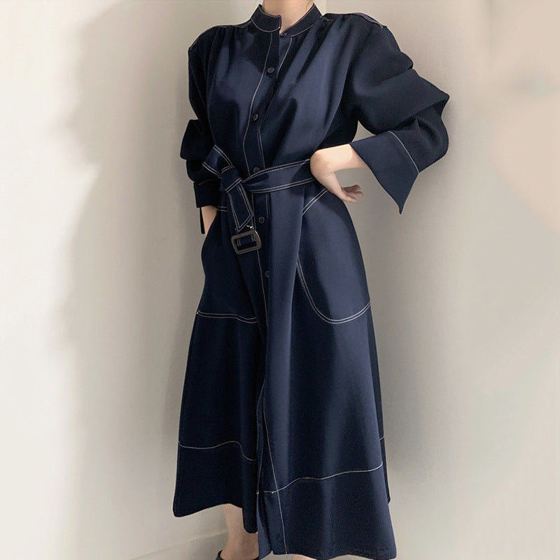Vestido cortavientos de tejido, de manga larga, con cuello alzado y cierre de botonadura sencilla, estilo coreano